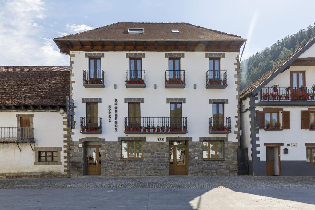 Hotel Rural Auñamendi Ochagavía Buitenkant foto